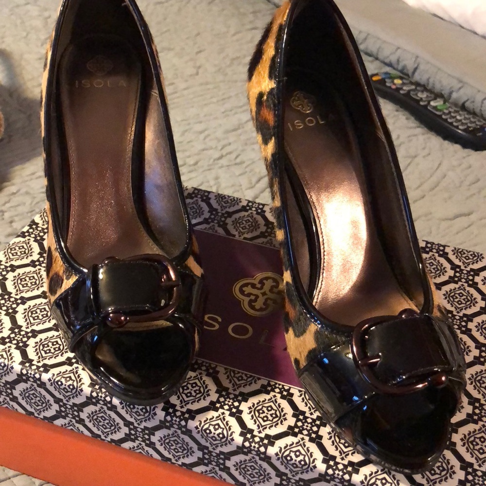 Spiga Somali Leopard printed peep toe shoes